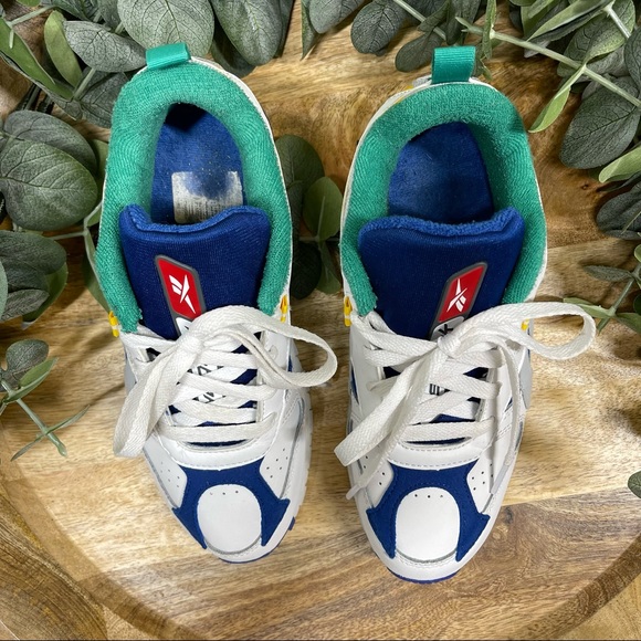 Reebok - Classic Leather Running Sneakers 4Y - Picture 5 of 14